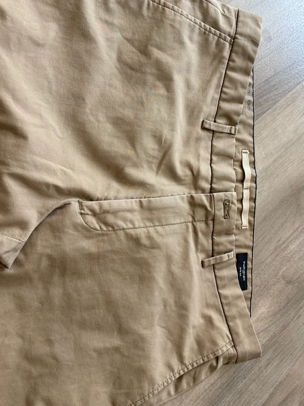 Banana Republic Khaki Straight-Leg Chinos - Light Khaki
